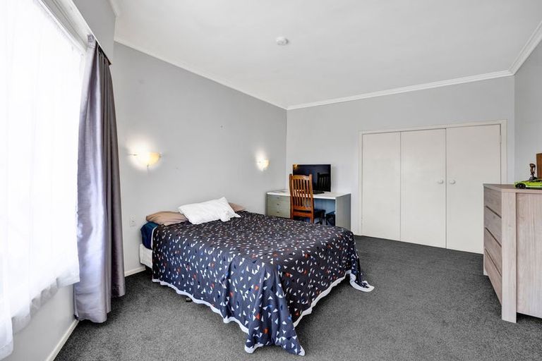 Photo of property in 161 South Road, Hawera, 4610