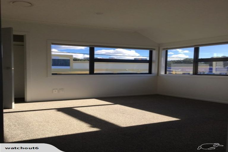 Photo of property in 42a Stone Street, Miramar, Wellington, 6022