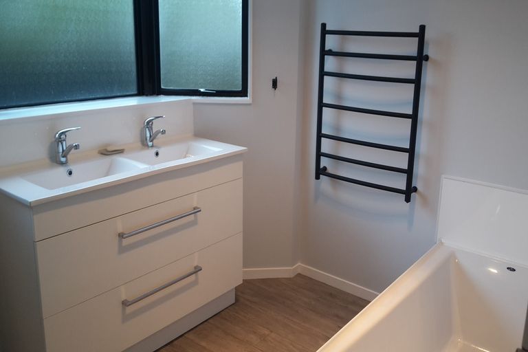 Photo of property in 74 Harrisville Road, Tuakau, 2121