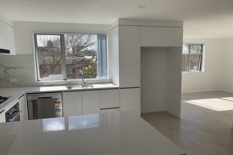 Photo of property in 136a Prince Regent Drive, Half Moon Bay, Auckland, 2012