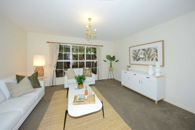 Photo of property in 233 Avonhead Road, Avonhead, Christchurch, 8042