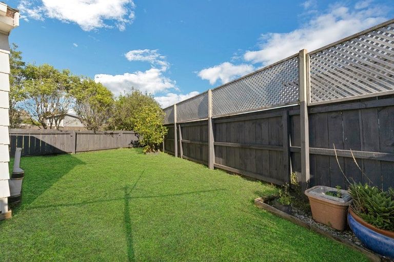 Photo of property in 11b Inver Street, Glen Eden, Auckland, 0602
