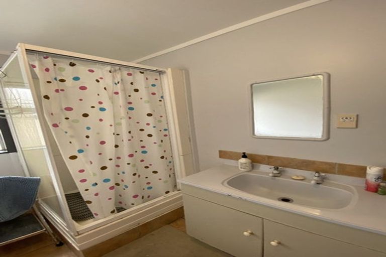 Photo of property in 1/8 Rochas Place, Clover Park, Auckland, 2019