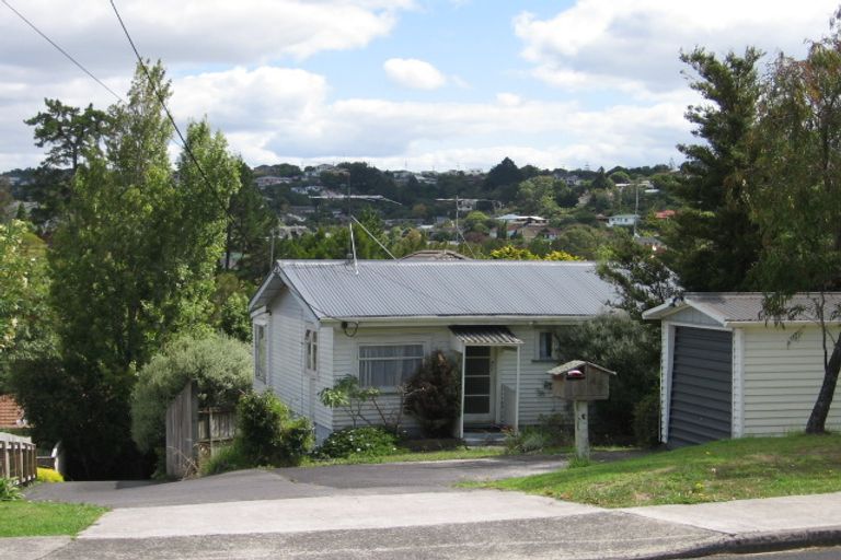 Photo of property in 2/45 Glencoe Road, Browns Bay, Auckland, 0630