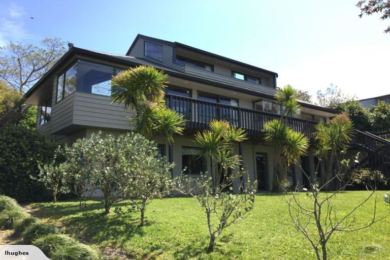 Photo of property in 18 Whale Cove, Stanmore Bay, Whangaparaoa, 0932