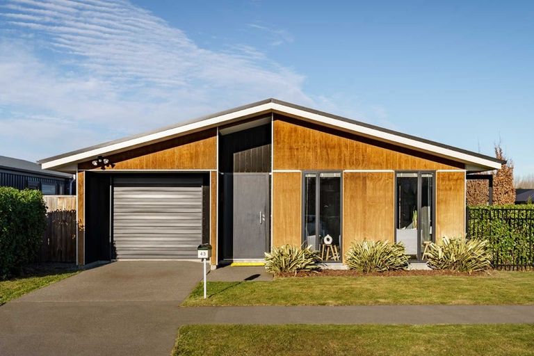 Photo of property in 43 Bradwell Crescent, Halswell, Christchurch, 8025