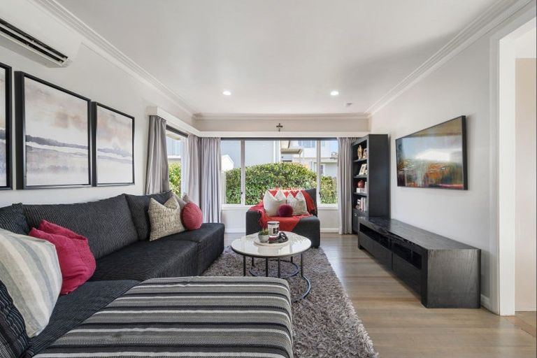 Photo of property in 26b Elliot Street, Howick, Auckland, 2014