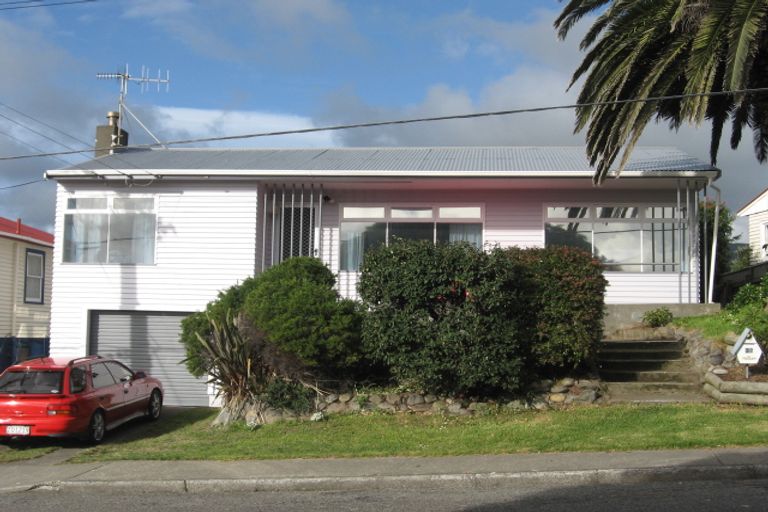 Photo of property in 32 Kiwi Road, Raumati Beach, Paraparaumu, 5032