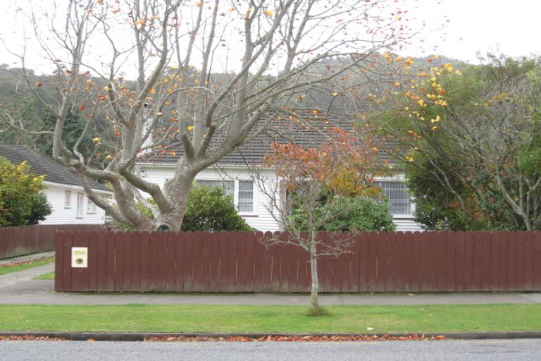 Photo of property in 67 Glen Road, Stokes Valley, Lower Hutt, 5019