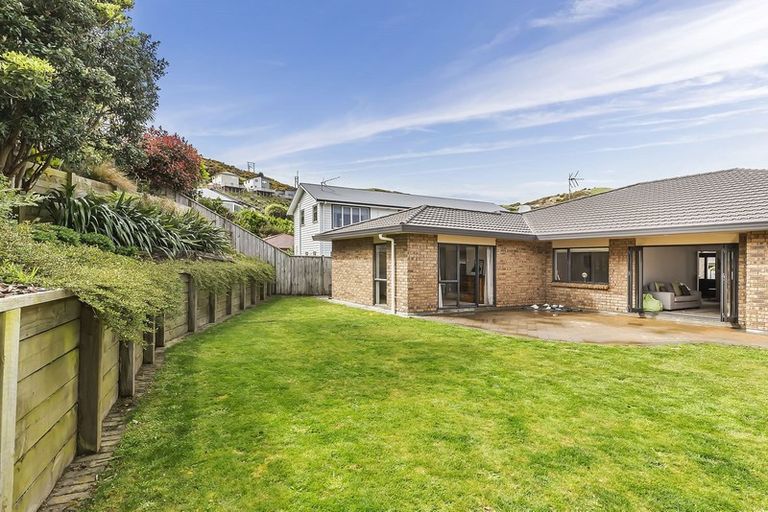 Photo of property in 159 Woodman Drive, Tawa, Wellington, 5028
