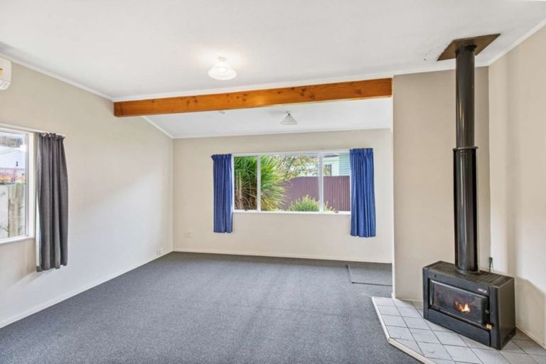 Photo of property in 50 Palmer Crescent, Silverstream, Upper Hutt, 5019