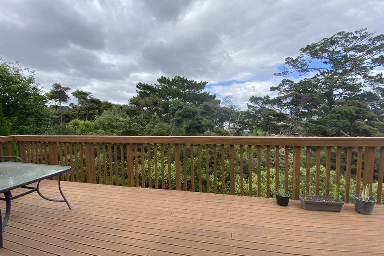 Photo of property in 68 Laurel Oak Drive, Schnapper Rock, Auckland, 0632