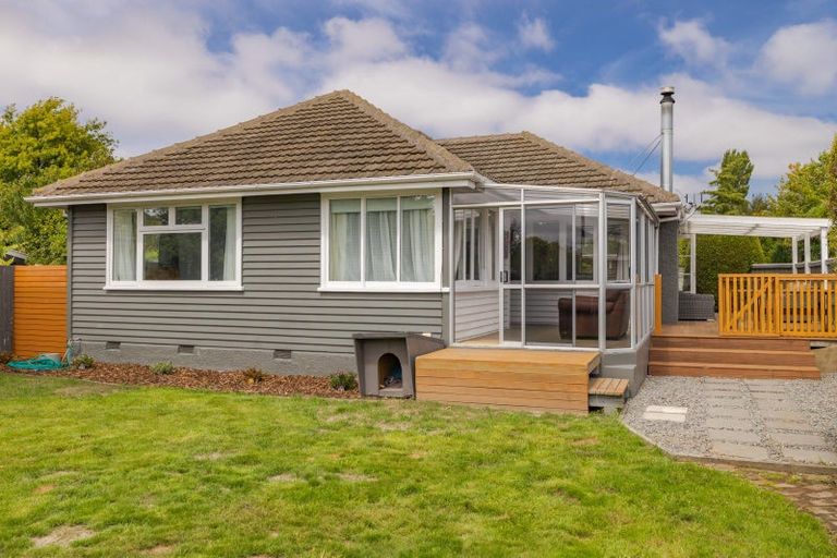 Photo of property in 66 Winters Road, Redwood, Christchurch, 8051