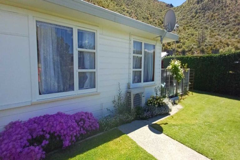 Photo of property in 69 Gordon Street, Kurow, 9435