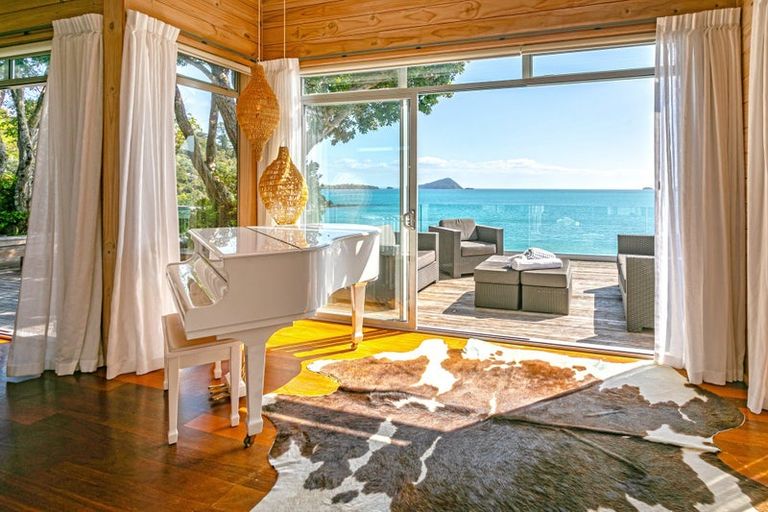 Photo of property in 2999 Long Bay Road, Wyuna Bay, Coromandel, 3581