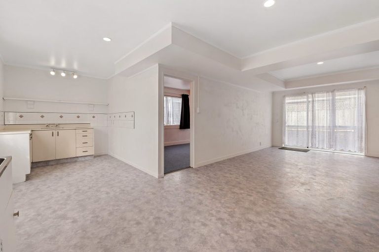 Photo of property in 5 Rameses Place, Pomare, Rotorua, 3015