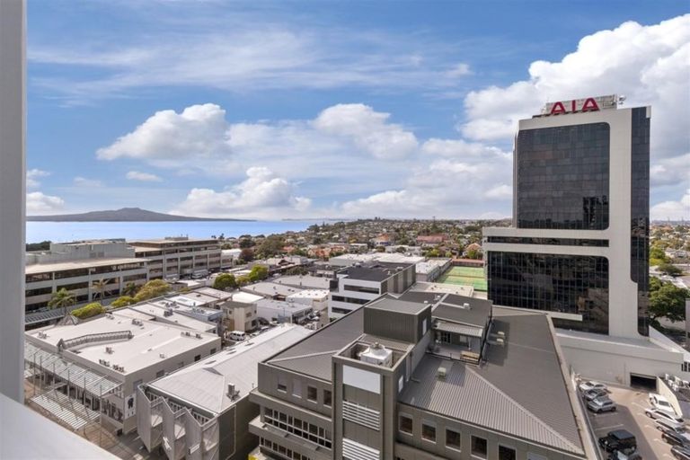 Photo of property in Sentinel Apartments, 1004/3 Northcroft Street, Takapuna, Auckland, 0622