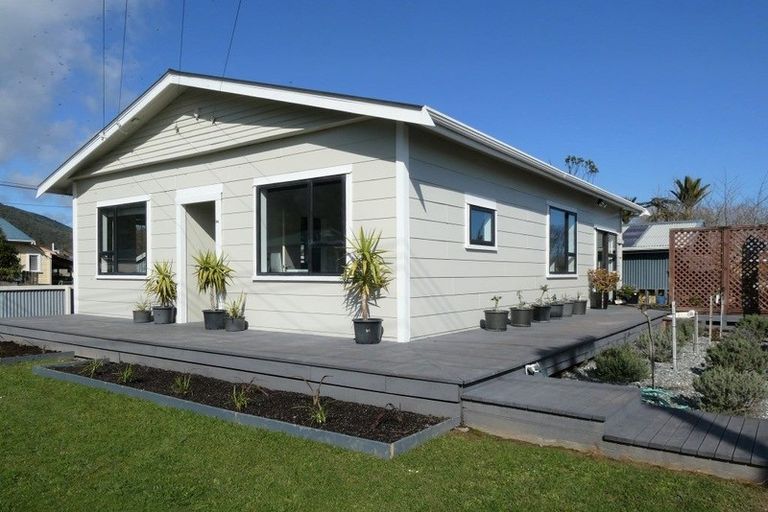 Photo of property in 94 Ward Street, Cobden, Greymouth, 7802