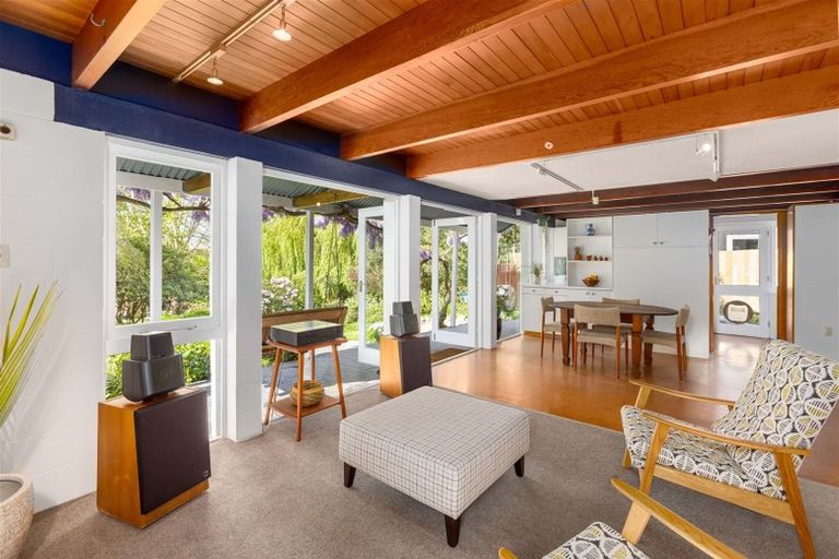 Photo of property in 84c Avonhead Road, Avonhead, Christchurch, 8042