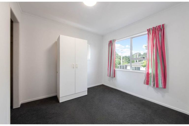 Photo of property in 1/41 Don Buck Road, Massey, Auckland, 0614