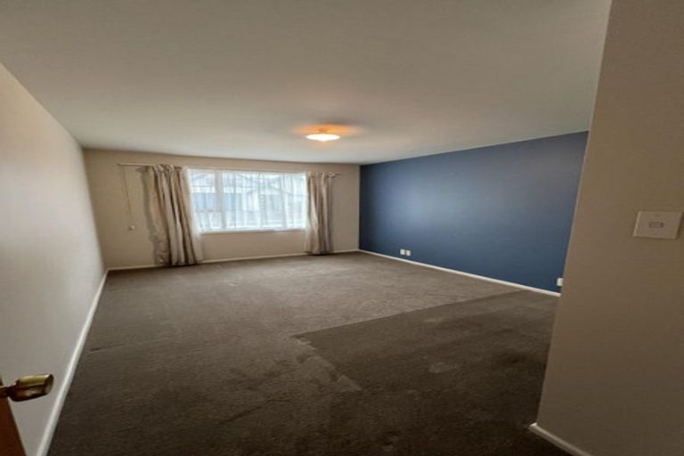 Photo of property in 1/17 Aberfoyle Place, Parklands, Christchurch, 8083