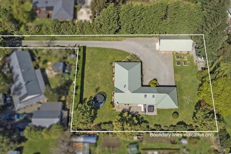 Photo of property in 16/18 Queen Street, Coalgate, 7673