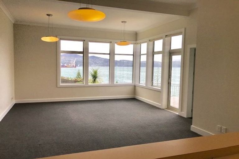 Photo of property in 7 Oriental Terrace, Oriental Bay, Wellington, 6011
