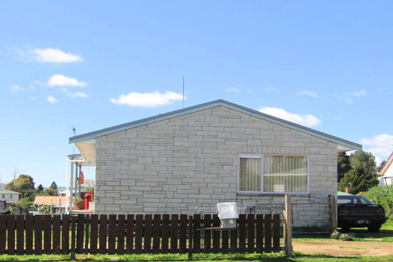 Photo of property in 75b Henderson Crescent, Parkvale, Tauranga, 3112