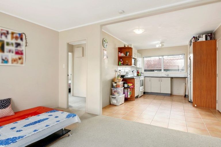 Photo of property in 11a Rapallo Place, Farm Cove, Auckland, 2012