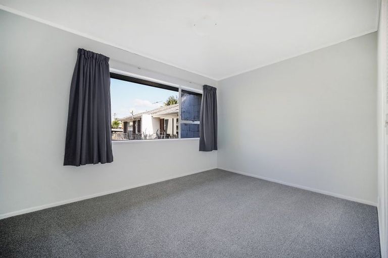 Photo of property in 1/49a Landon Avenue, Mangere East, Auckland, 2024