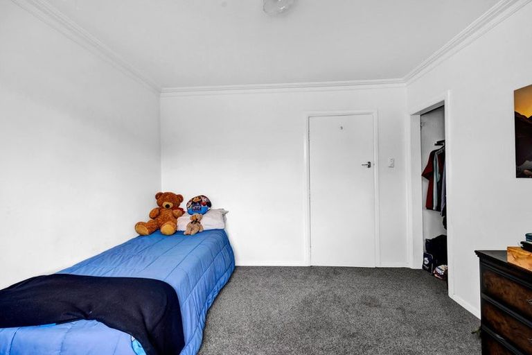 Photo of property in 16 Dives Avenue, Hawera, 4610