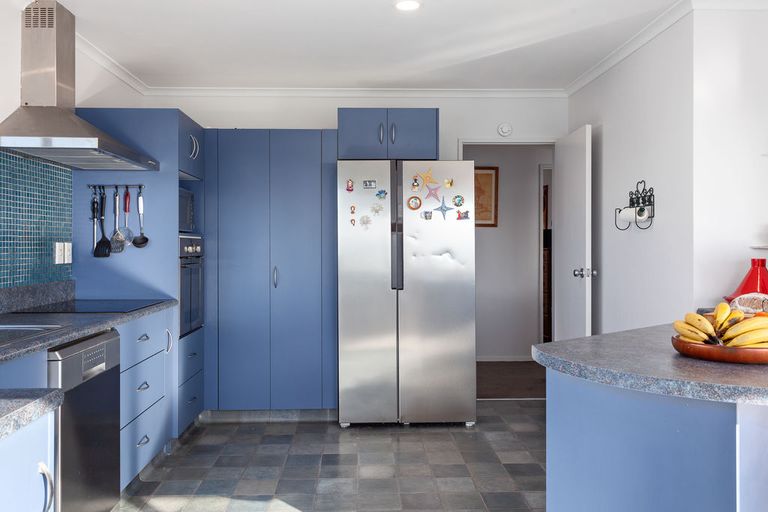 Photo of property in 2 Anne Street, Ohope, 3121