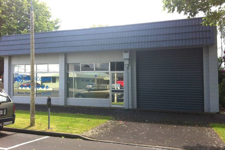 Photo of property in 9 Princes Street, Pukekohe, 2120