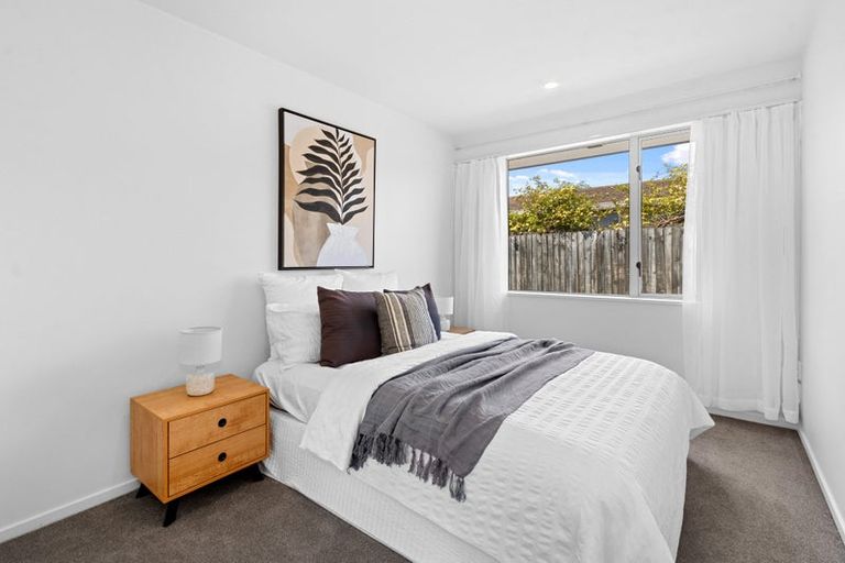 Photo of property in 17c Division Street, Riccarton, Christchurch, 8041