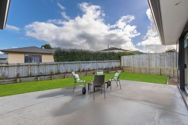 Photo of property in 7 Brian Cowley Place, Tuakau, 2121