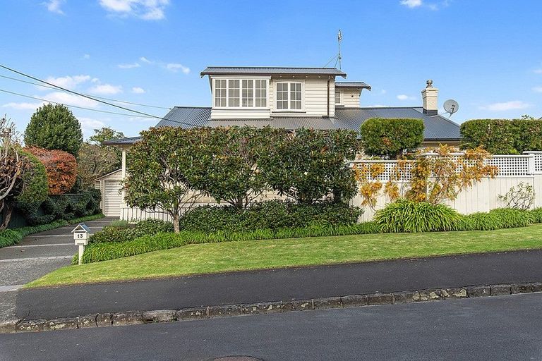 Photo of property in 13 Cameron Street, Takapuna, Auckland, 0622