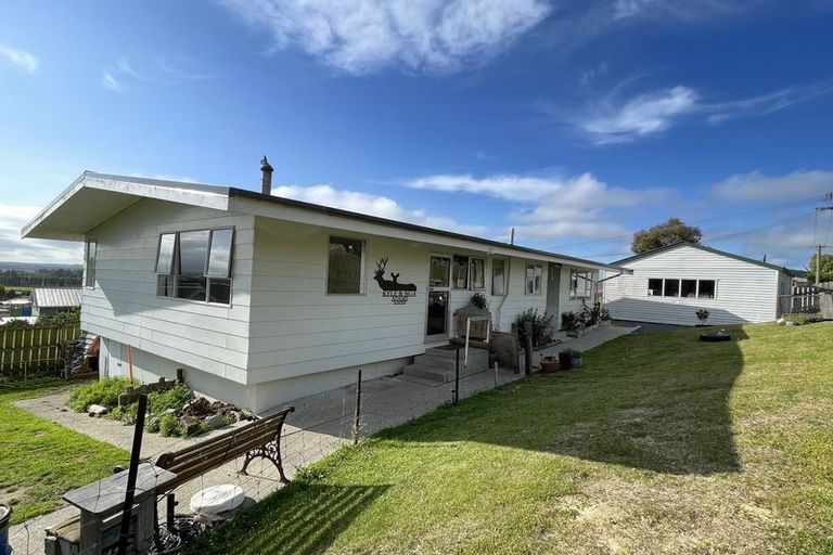Photo of property in Kaitangata School, 48 Poole Street, Kaitangata, 9210