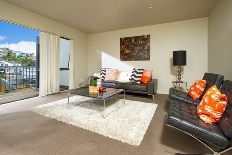 Photo of property in 14/19 Langana Avenue, Browns Bay, Auckland, 0630