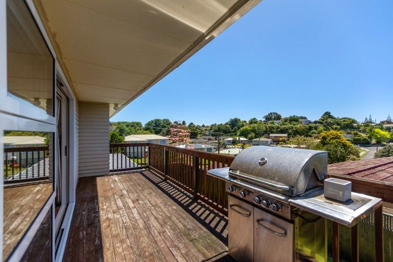 Photo of property in 7 Penrith Street, Westown, New Plymouth, 4310