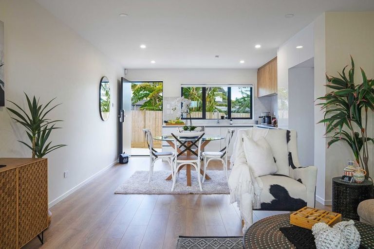 Photo of property in 28a Mckinstry Avenue, Mangere East, Auckland, 2024
