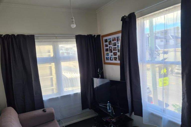 Photo of property in 212 Rintoul Street, Berhampore, Wellington, 6023