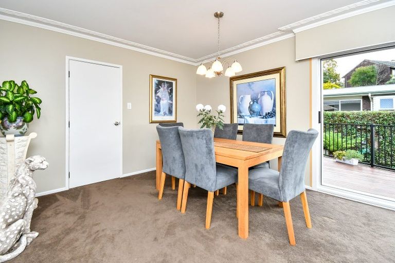 Photo of property in 21 Hatherlow Street, Glenfield, Auckland, 0629
