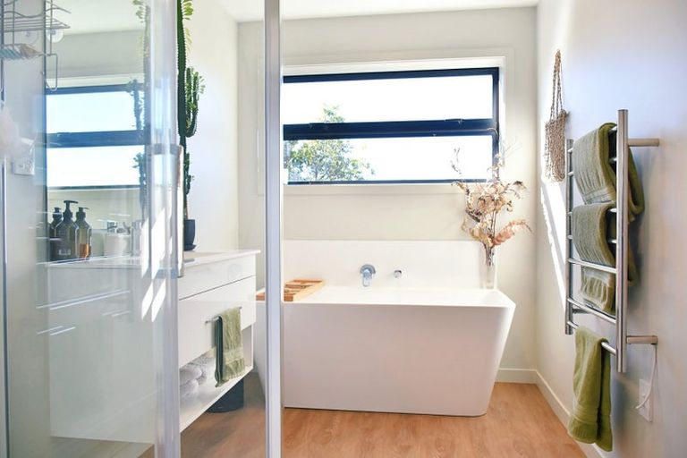 Photo of property in 60b Paetawa Road, Peka Peka, Waikanae, 5391