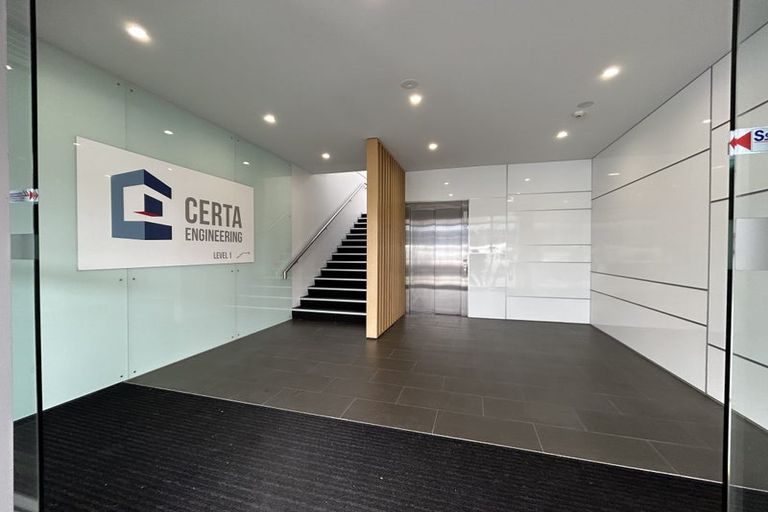 Photo of property in 1 Bloomfield Terrace, Hutt Central, Lower Hutt, 5010