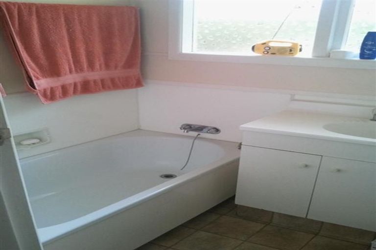 Photo of property in 22 Paulette Place, Queenwood, Hamilton, 3210