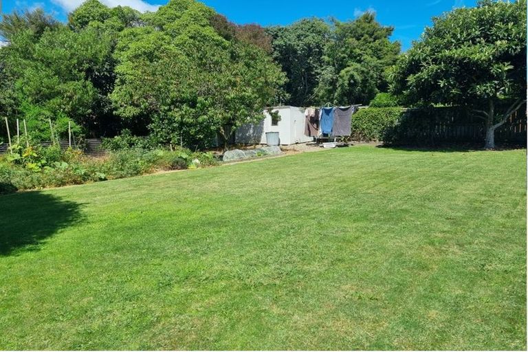 Photo of property in 28 Hoult Crescent, Monaco, Nelson, 7011