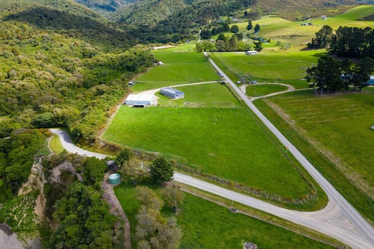 Photo of property in 367 Engelbrechts Road, Hunter, Waimate, 7978