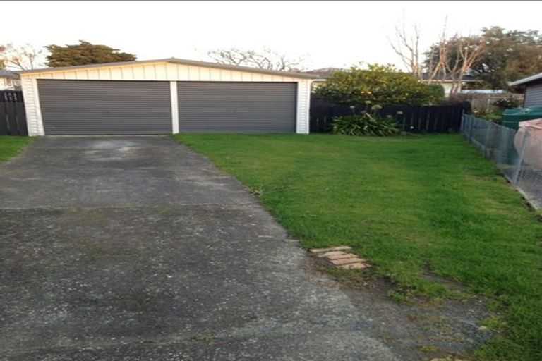 Photo of property in 16 Fairlight Place, Manurewa, Auckland, 2102