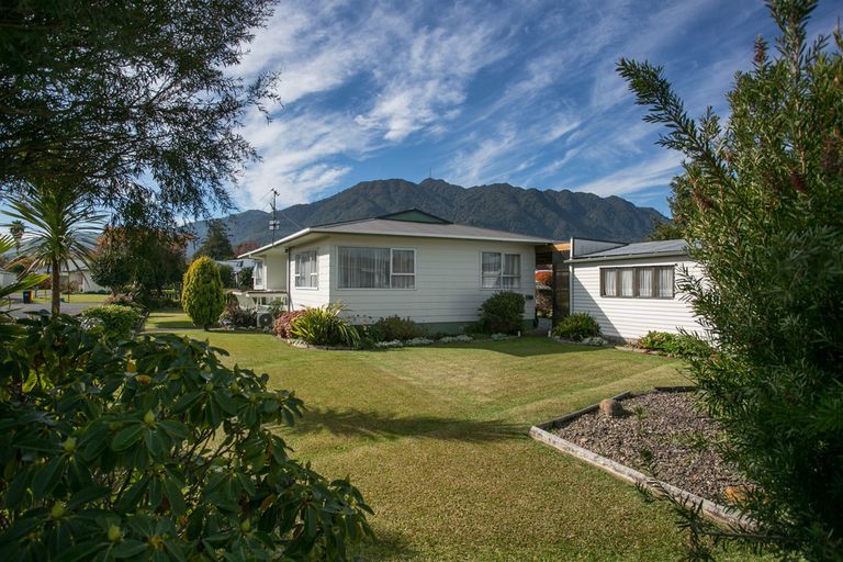 Photo of property in 37 Clarke Avenue, Te Aroha, 3320