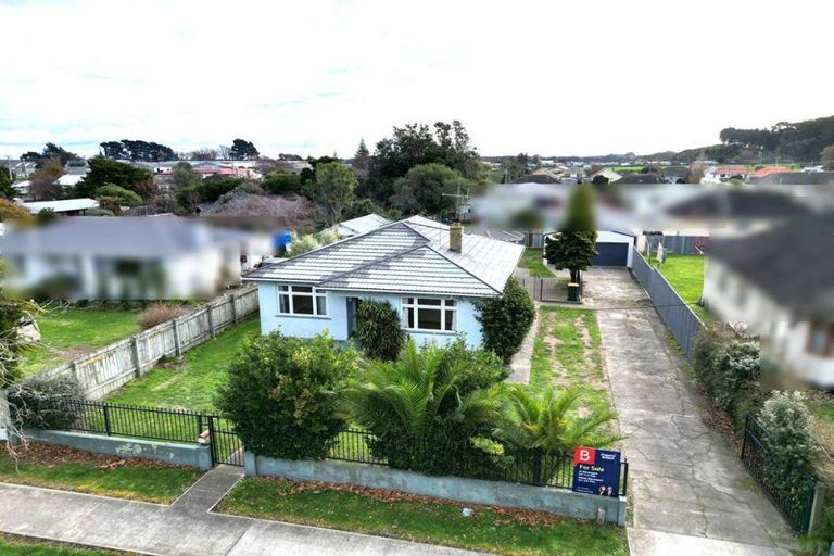 Photo of property in 35 Park Street, Foxton, 4814